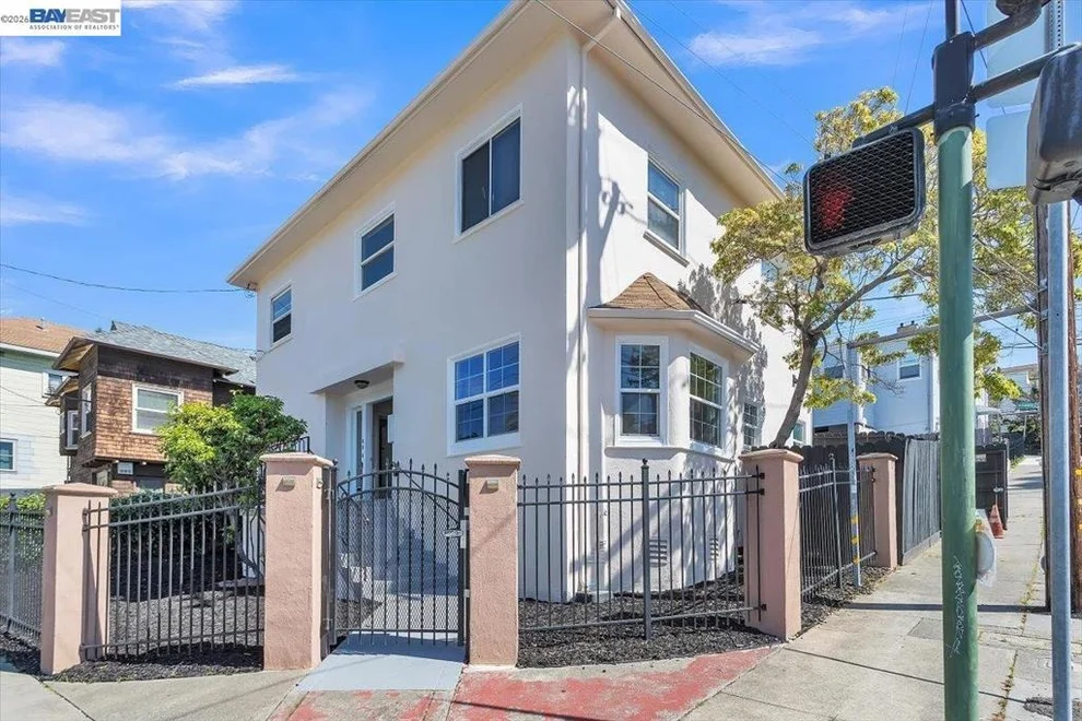 Unit for sale at 3300 Harrison St, Oakland, CA 94611