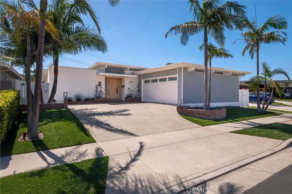 Unit for sale at 17391 Alta Vista Circle, Huntington Beach, CA 92647