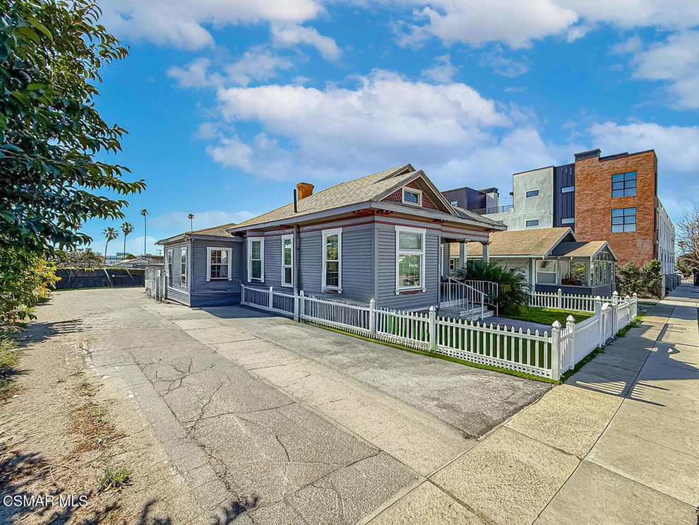 Unit for sale at 954 Thompson Boulevard, Ventura, CA 93001