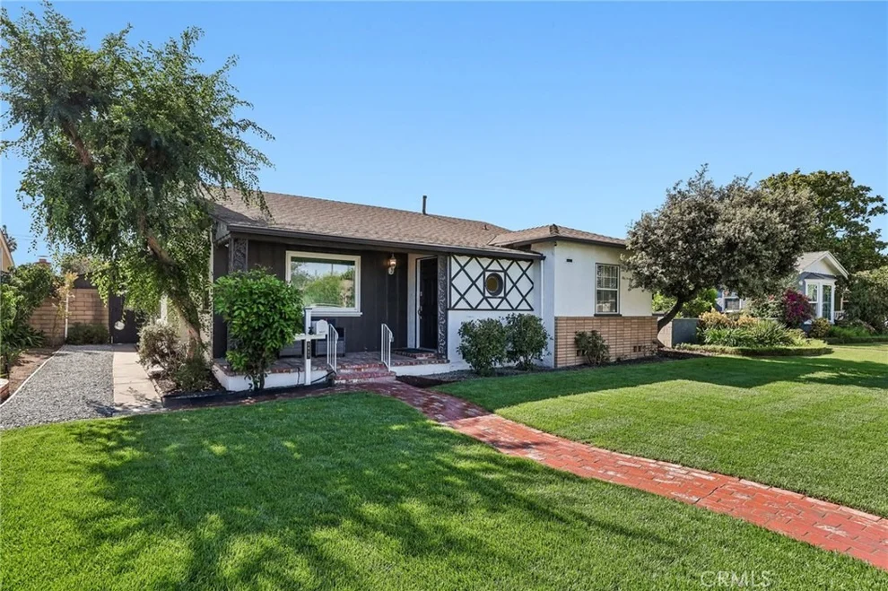 Unit for sale at 3927 Gaviota, Long Beach, CA 90807