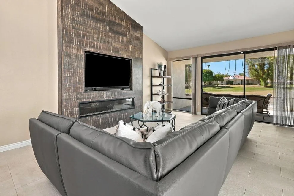 Unit for sale at 50 Avenida Las Palmas, Rancho Mirage, CA 92270