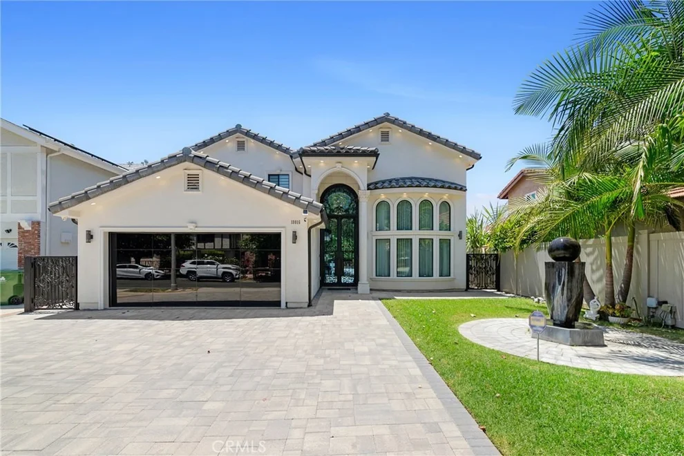 Unit for sale at 18016 Raymer Street, Northridge, CA 91325
