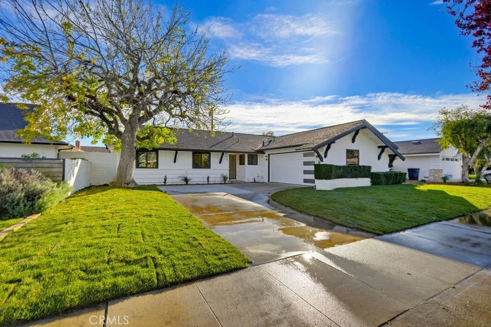 Unit for sale at 410 W Crystal View, Orange, CA 92865