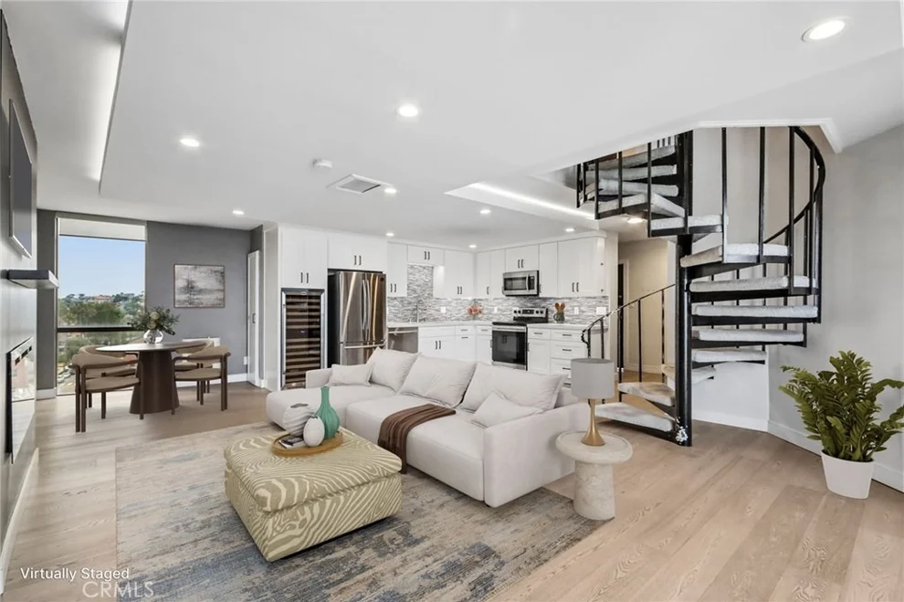 Unit for sale at 531 Esplanade, Redondo Beach, CA 90277
