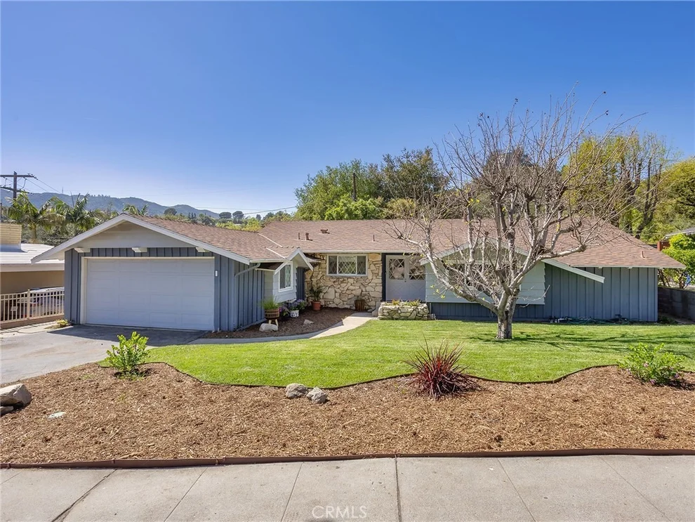 Unit for sale at 9545 Creemore Drive, Tujunga, CA 91042