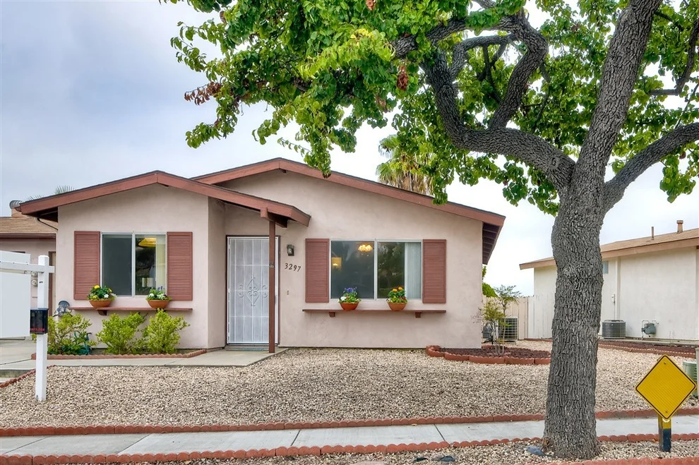 Unit for sale at 3297 Calle Osuna, Oceanside, CA 92056