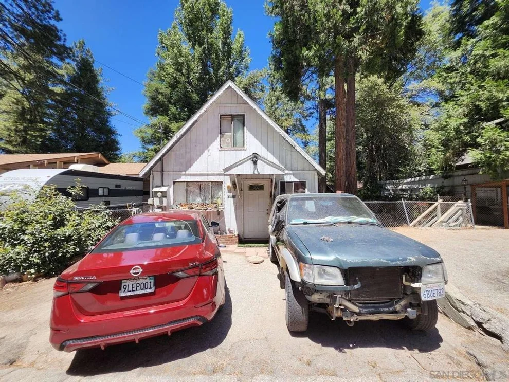 Unit for sale at 23096 Balsam LN, Crestline, CA 92325