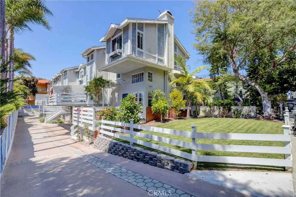 Unit for sale at 2003 Mathews Avenue, Redondo Beach, CA 90278