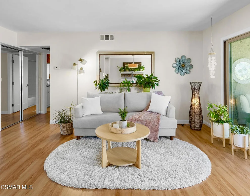 Unit for sale at 348 Chestnut Hill Court, Thousand Oaks, CA 91360