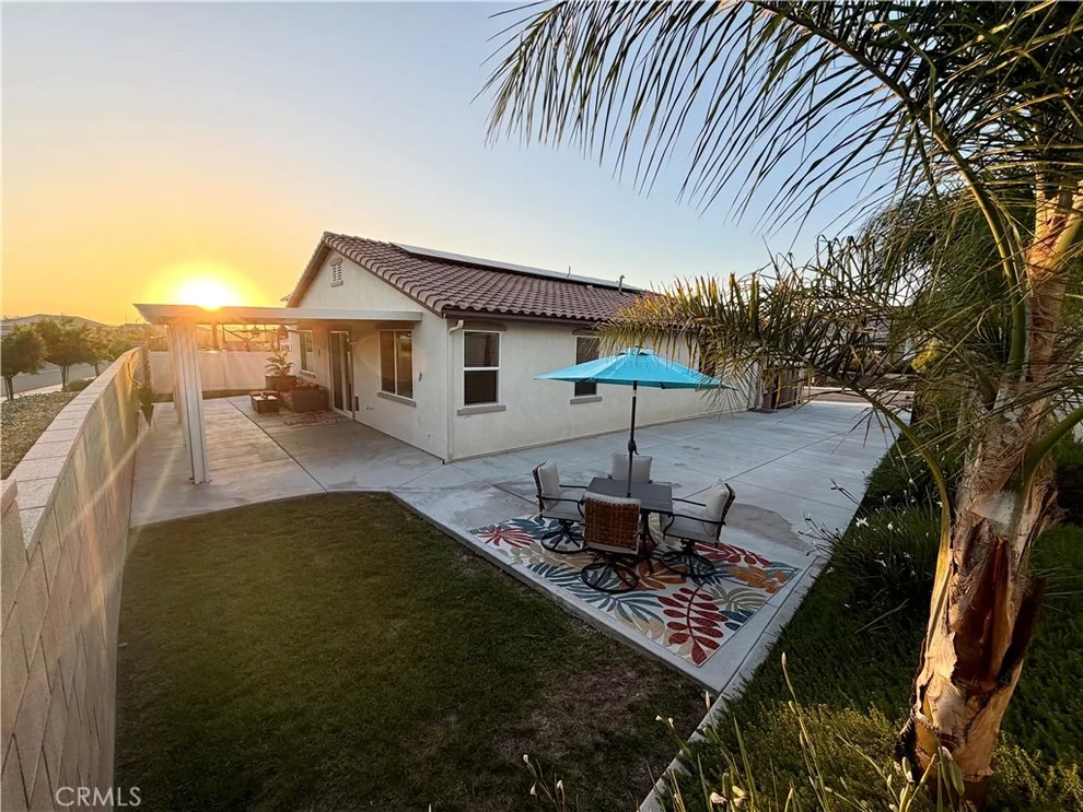 Unit for sale at 31421 Darlington Oak, Winchester, CA 92596
