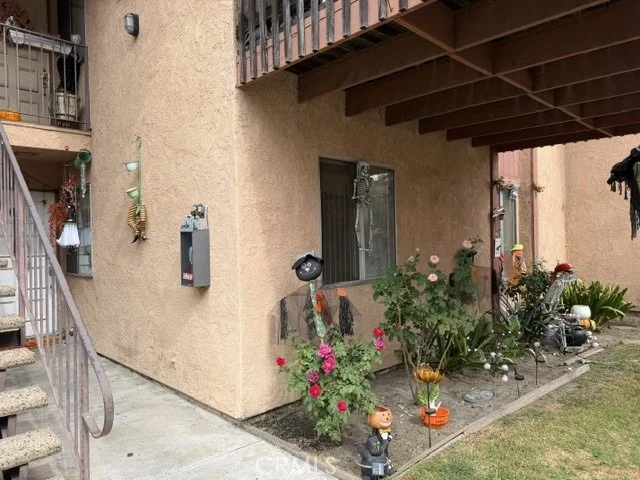 5905 Rosemead Boulevard