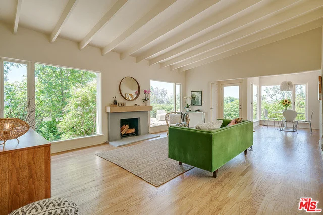 Unit for sale at 3444 N KNOLL Drive, Los Angeles, CA 90068