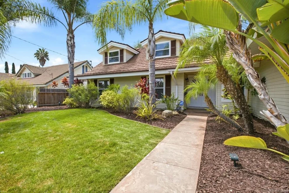 Unit for sale at 6852 Belle Glade Ave, San Diego, CA 92119