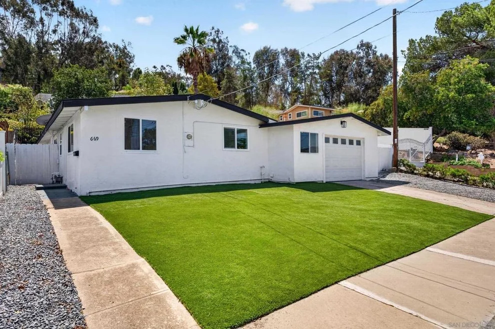 Unit for sale at 669 Skyview St, El Cajon, CA 92020