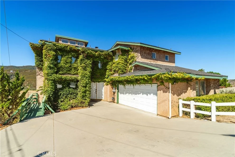 Unit for sale at 14738 Flintstone Drive, Lake Elizabeth, CA 93532