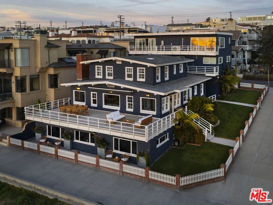 Unit for sale at 1000 The Strand, Manhattan Beach, CA 90266