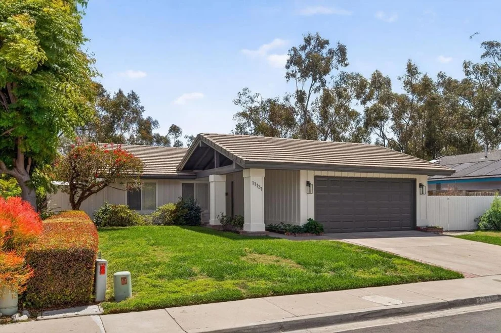 Unit for sale at 11131 Negley Ave, San Diego, CA 92131