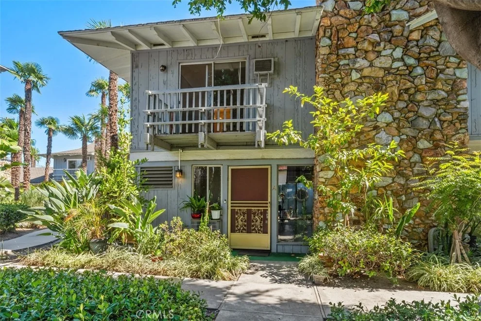 Unit for sale at 307 N Acacia, Fullerton, CA 92831