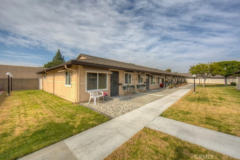 Unit for sale at 9910 3/4 Cedar Street, Bellflower, CA 90706