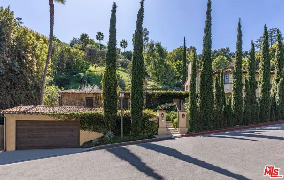 Unit for sale at 2601 Outpost Drive, Los Angeles, CA 90068