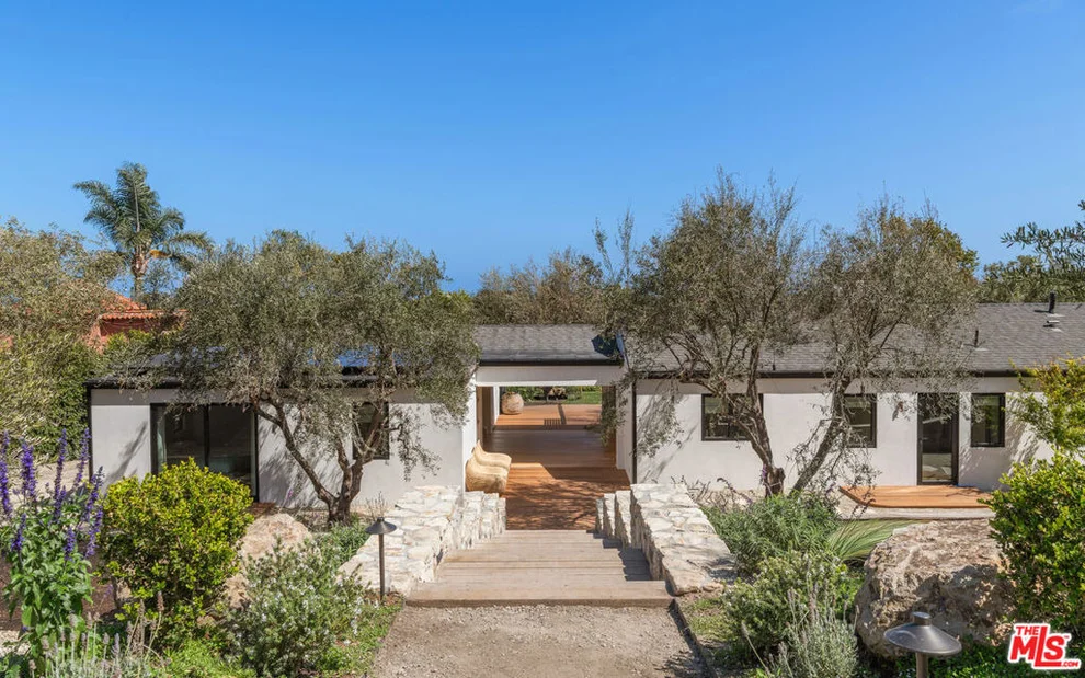 Unit for sale at 28953 Boniface Drive, Malibu, CA 90265