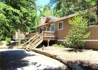 Unit for sale at 22733 Ponderosa Drive, Crestline, CA 92325