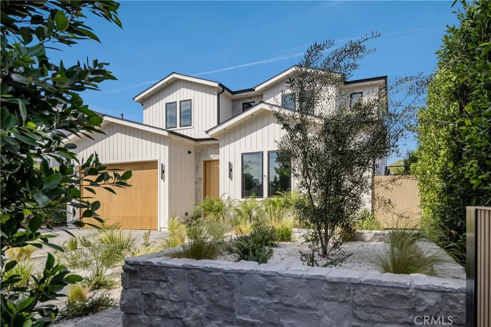 Unit for sale at 4319 Kraft Avenue, Studio City, CA 91604