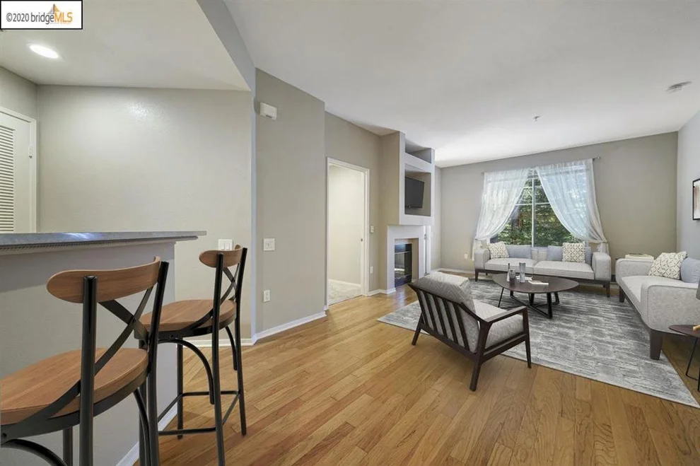 Unit for sale at 220 Caldecott Ln, Oakland, CA 94618