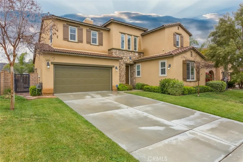 Unit for sale at 23814 Doheny Circle, Wildomar, CA 92595