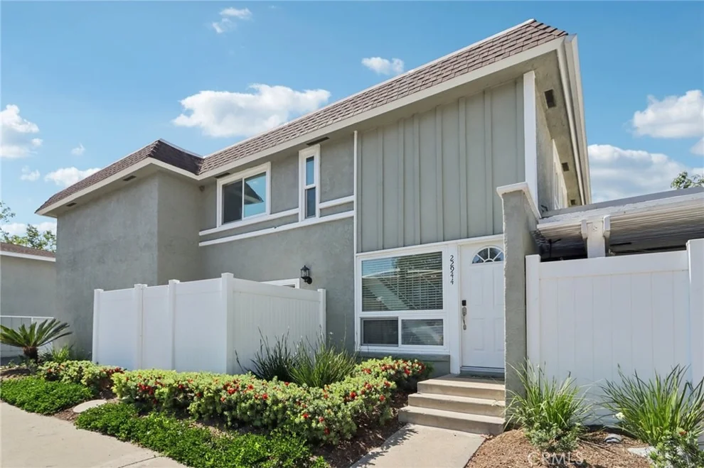 Unit for sale at 22944 Via Pimiento, Mission Viejo, CA 92691