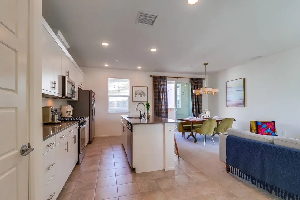 Unit for sale at 1370 Calle Sandcliff, San Diego, CA 92154