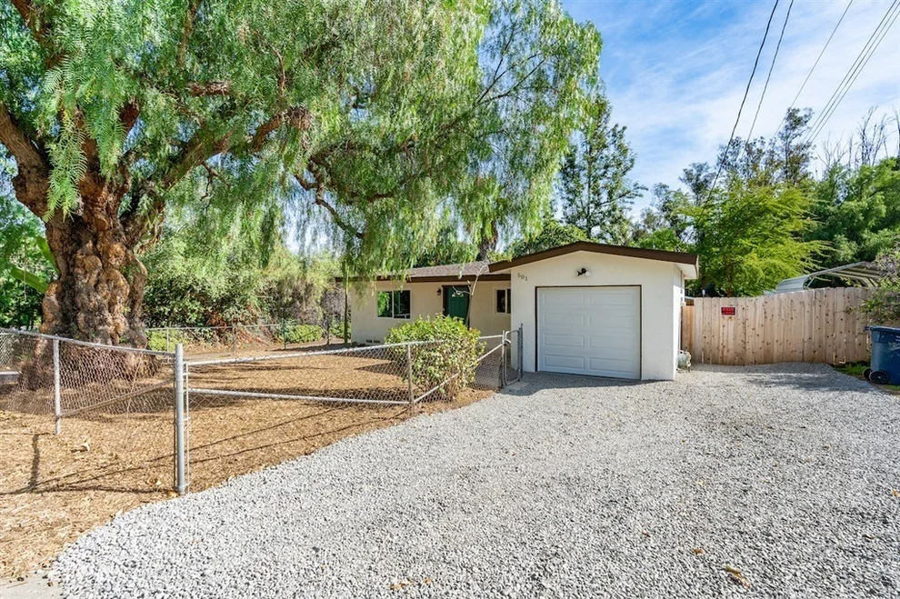 Unit for sale at 501 W Vermont Ave, Escondido, CA 92025