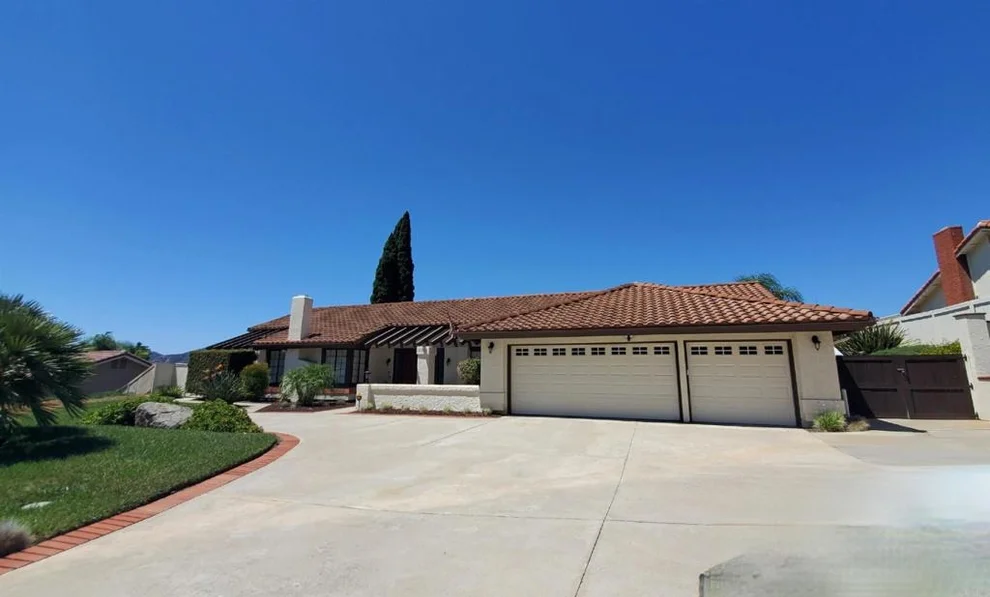 Unit for sale at 2313 Eucalyptus Avenue, Escondido, CA 92029