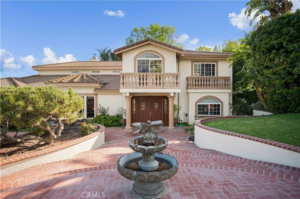 Unit for sale at 18982 Gordon Lane, Yorba Linda, CA 92886