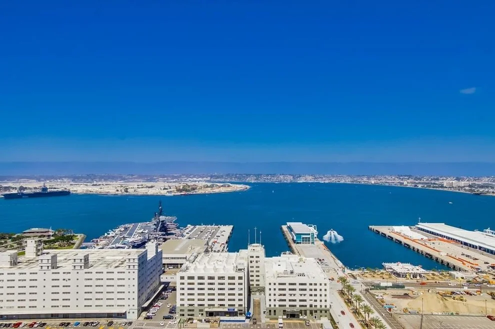 Unit for sale at 700 W E St, San Diego, CA 92101