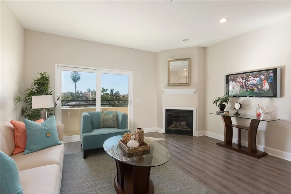 Unit for sale at 401 N Coast Hwy, Oceanside, CA 92054