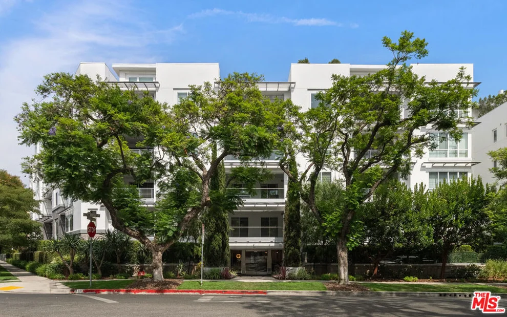 Unit for sale at 460 N Palm Drive, Beverly Hills, CA 90210