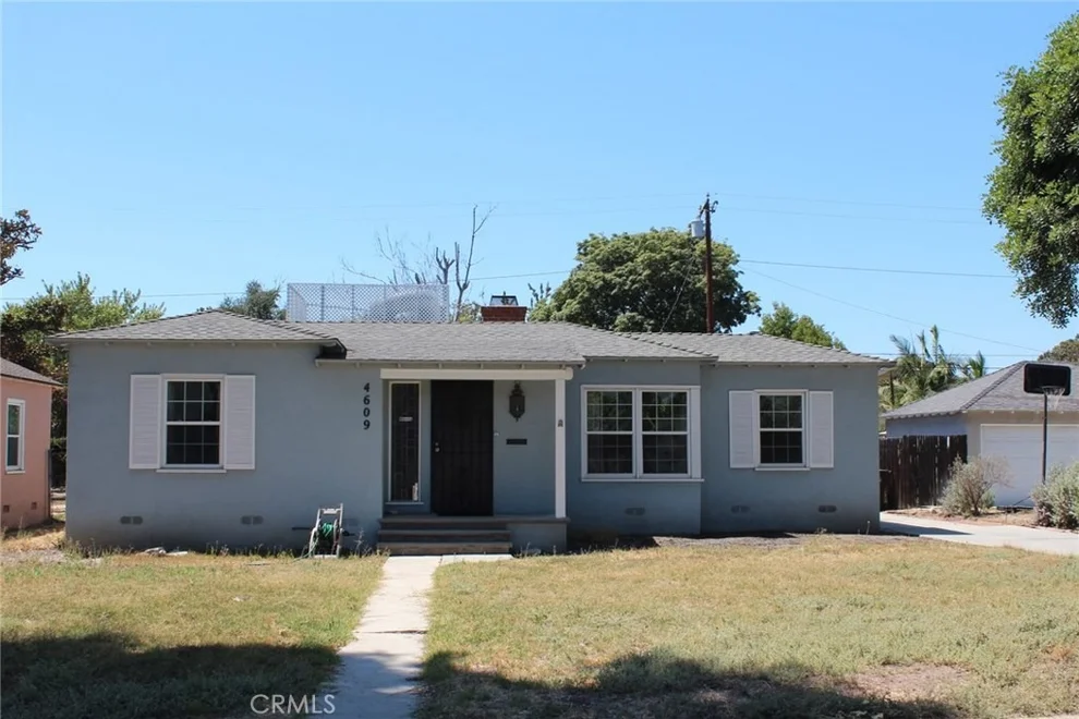 Unit for sale at 4609 Whitewood Avenue, Long Beach, CA 90808