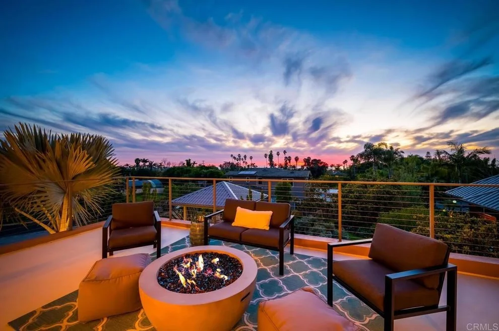 Unit for sale at 614 Ocean View Avenue, Encinitas, CA 92024