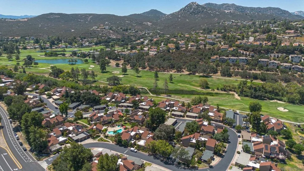 Unit for sale at 23952 Green Haven, Ramona, CA 92065