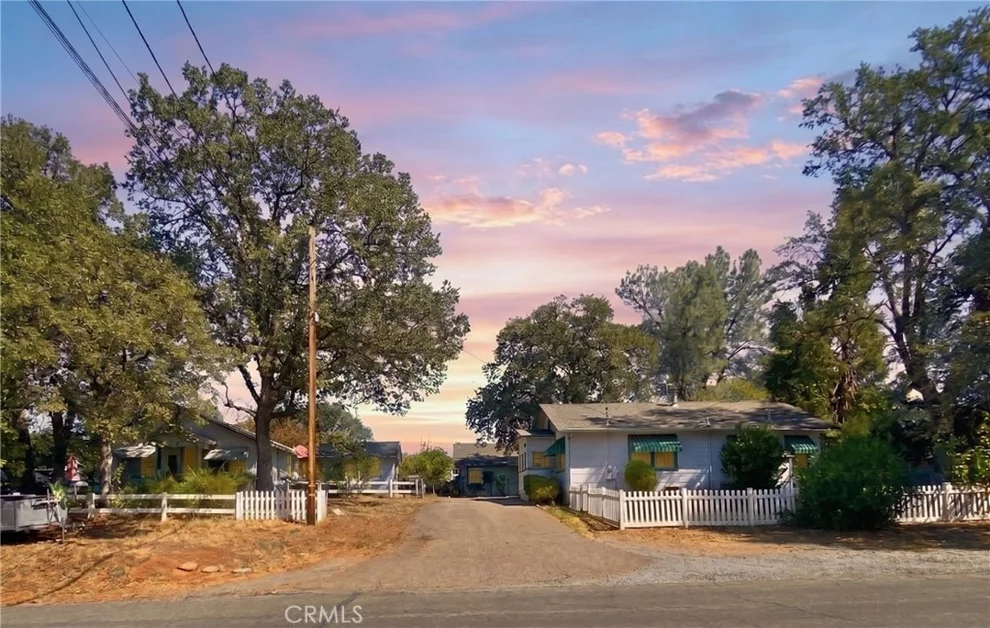 Unit for sale at 1825 Grand Coulee, Shasta Lake, CA 96019