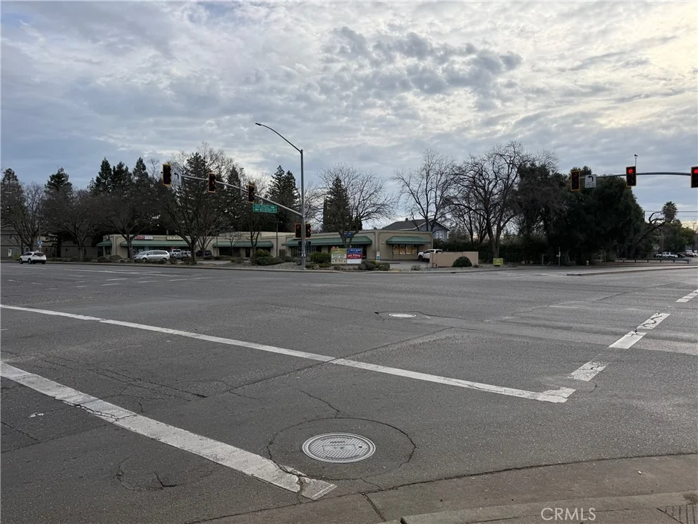 Unit for sale at 455 465 E 20th, Chico, CA 95928