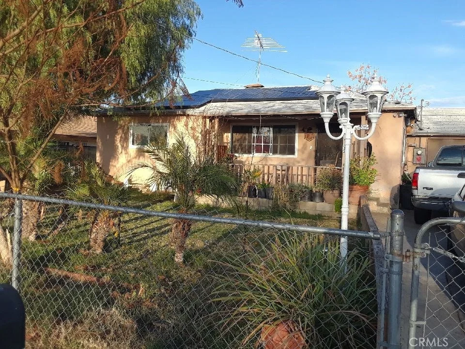 Unit for sale at 332 N Western Avenue, Hemet, CA 92543
