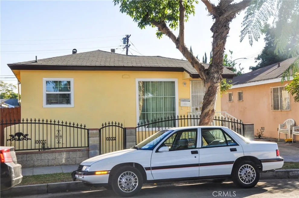 Unit for sale at 5410 Olive Avenue, Long Beach, CA 90805