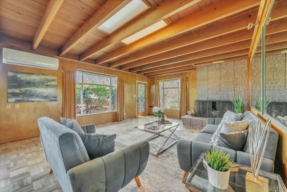 Unit for sale at 820 E 5th Avenue, Escondido, CA 92025