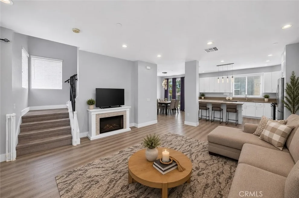 Unit for sale at 7960 Telegraph, Downey, CA 90240