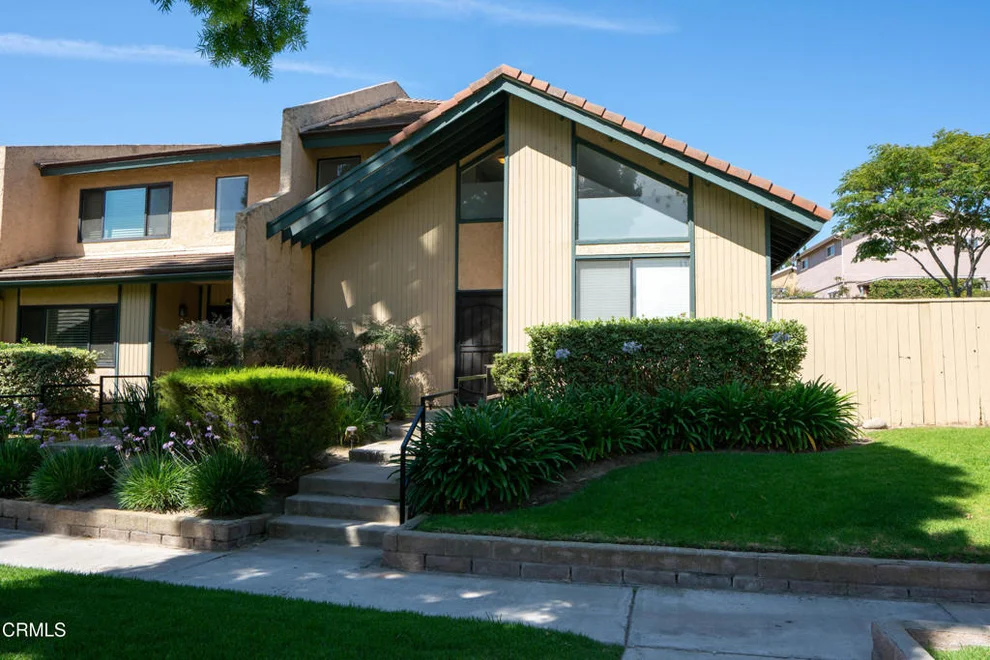 Unit for sale at 119 Sonoma Lane, Santa Paula, CA 93060