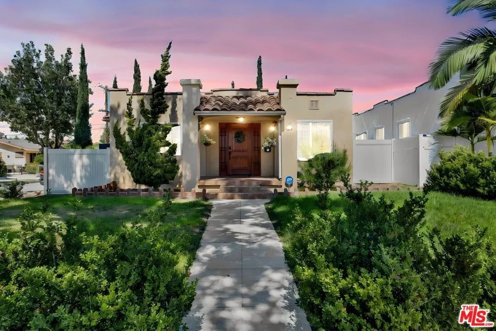 Unit for sale at 529 W Wilson Avenue, Glendale, CA 91203