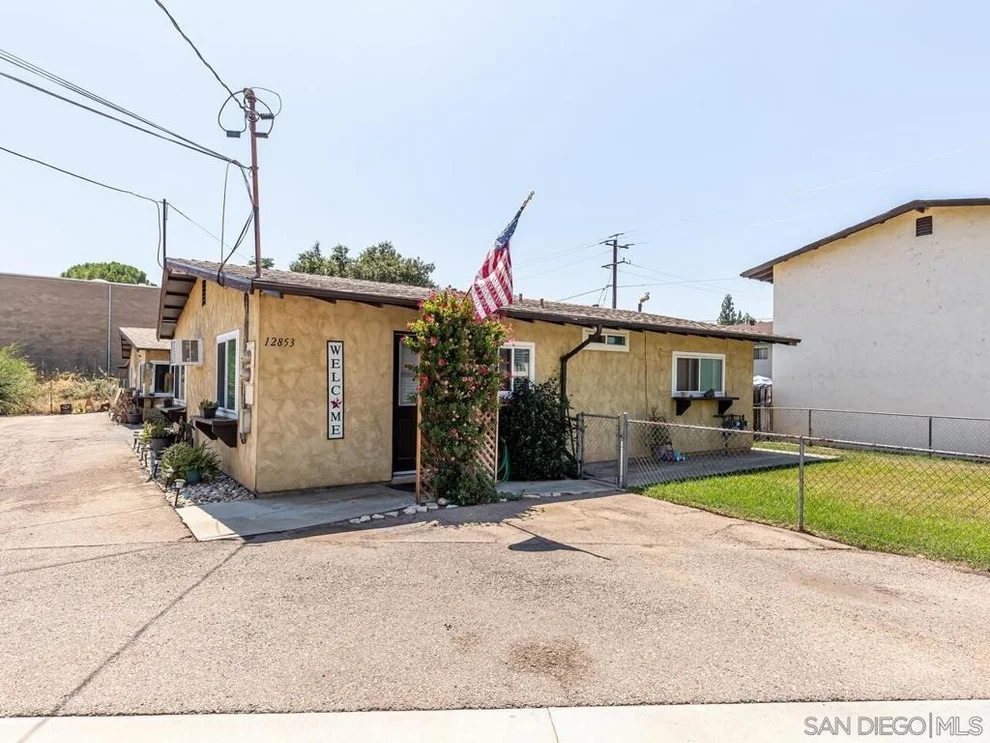 Unit for sale at 12853 57 Beechtree St, Lakeside, CA 92040