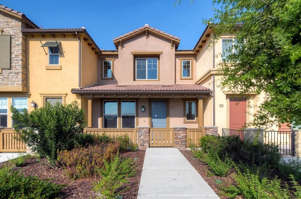 Unit for sale at 10631 Canyon Grove Trail, San Diego, CA 92130